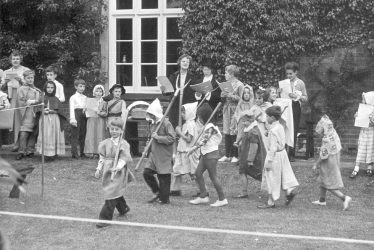 Grandborough.  Pageant