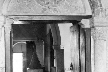Halford.  St Mary's church north doorway