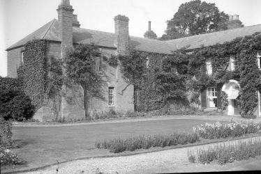 Harbury.  Harbury Hall
