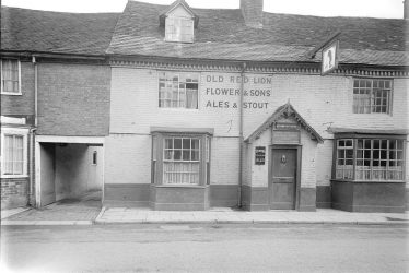 Henley in Arden.  Red Lion Inn
