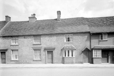 Henley in Arden.  Cottages