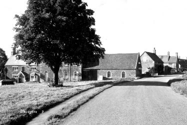 Ilmington.  Street and the green