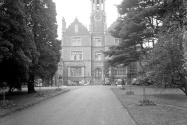 Hatton.  Central Hospital