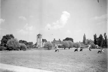 Long Itchington.  Holy Trinity Church