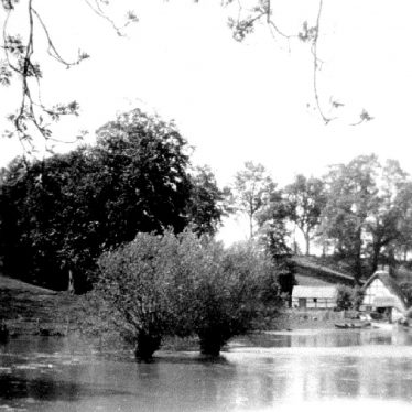 Hampton Lucy.  Floods