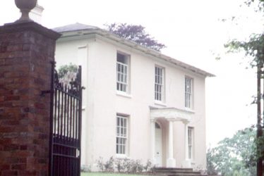 Henley in Arden.  Hurst House