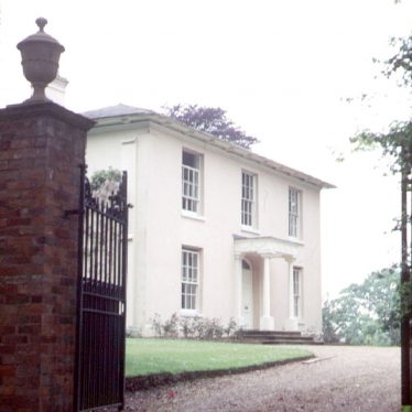 Henley in Arden.  Hurst House