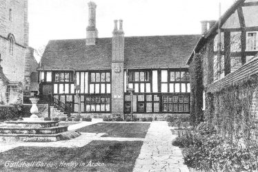 Henley in Arden.  Guildhall Gardens