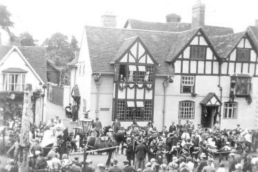 Henley in Arden.  May Day procession