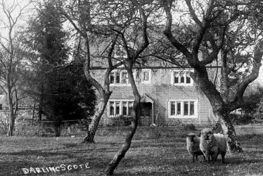 Darlingscote.  Country farmhouse