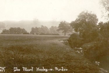 Henley in Arden.  Mount