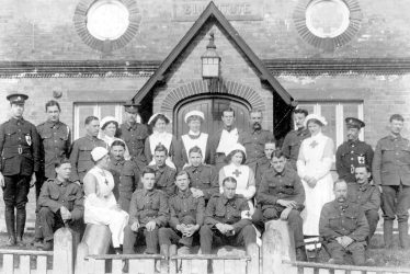Henley in Arden.  Red Cross Hospital Nurses and R.A.M.C