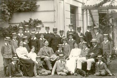 Henley in Arden.  Arden House School
