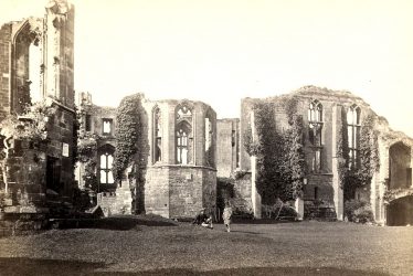 Kenilworth.  Castle