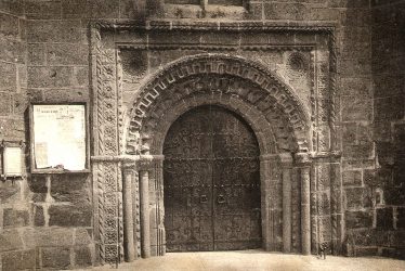 Kenilworth.  North Transept Door of Abbey