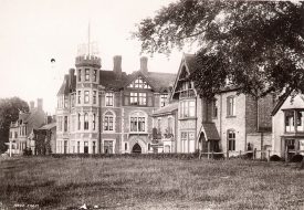 Abbey Hill and Abbey Hotel, Kenilworth.  1892 |  IMAGE LOCATION: (Warwickshire County Record Office)