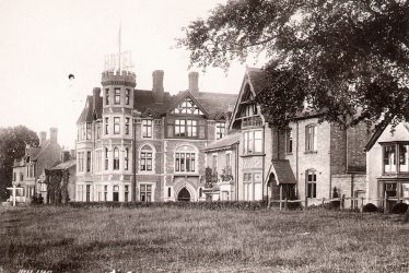 Kenilworth.  Abbey Hill and Hotel