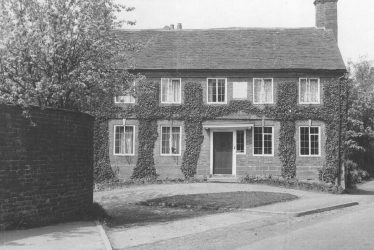 Kenilworth.  Old School House