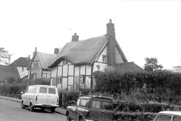 Kenilworth.  Cottages at Little Virginia
