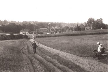 Kenilworth.  Abbey Fields