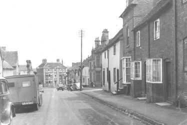 Kenilworth.  High Street