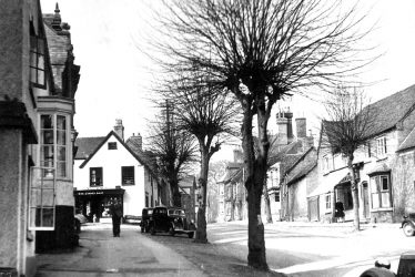 Kenilworth.  High Street