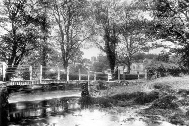 Kenilworth.  Castle, ford and bridge