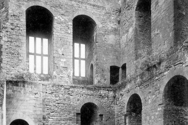 Kenilworth.  Castle interior