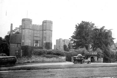 Kenilworth.  Castle gatehouse
