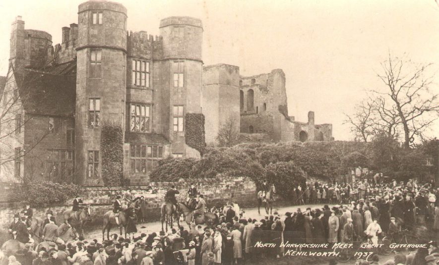 North Warwickshire hunt meet outside the Great Gatehouse at Kenilworth Castle.  1937 |  IMAGE LOCATION: (Warwickshire County Record Office)
