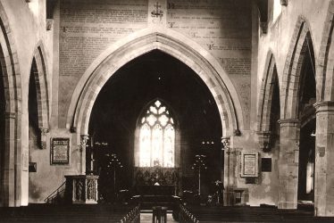 Kenilworth.  St Nicholas Church, interior