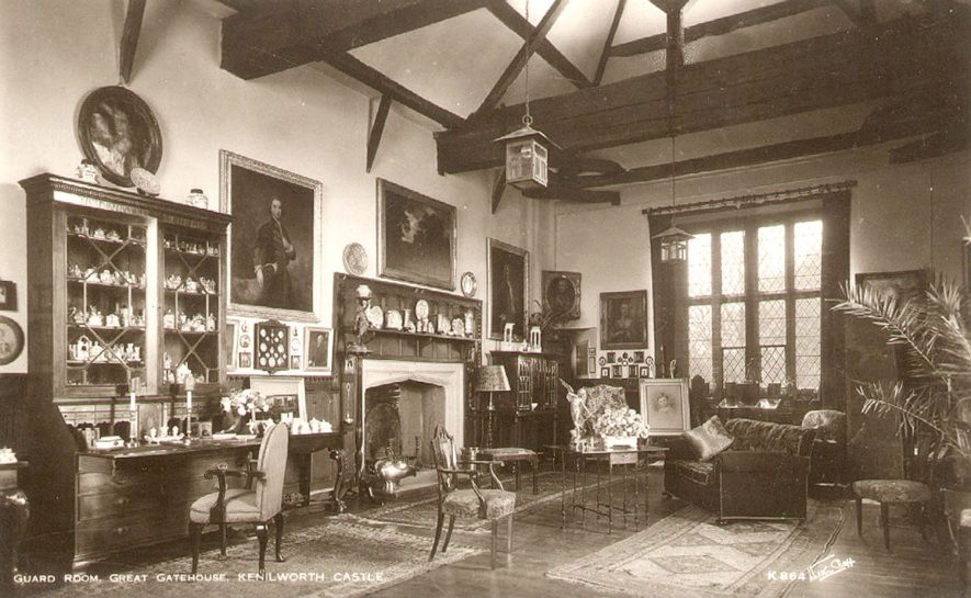 The Guard room in The Gatehouse at Kenilworth Castle.  1930s |  IMAGE LOCATION: (Warwickshire County Record Office)