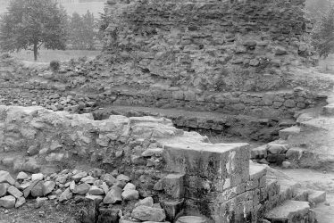 Kenilworth.  St Mary's Abbey foundations