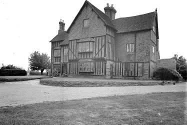 Kenilworth.  Rudfyn (now Redfern) Manor