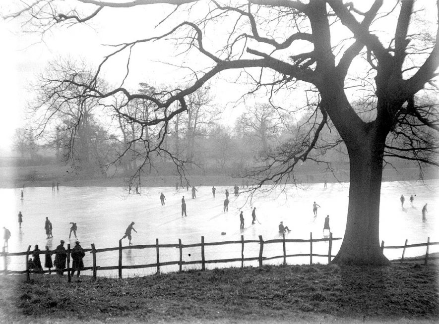 Ice skating in Kenilworth [Abbey Fields?].  March 21st 1933 |  IMAGE LOCATION: (Warwickshire County Record Office)
