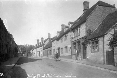Kineton.  Bridge Street and post office