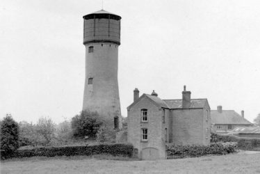 Kenilworth.  Water Tower