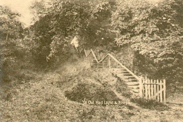 Kingsbury.  Ye Old Red Lane and steps