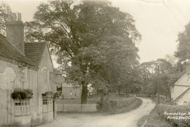 Kingswood.  Navigation Inn, Rowington Road