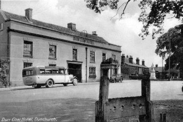 Dunchurch.  Dun Cow Hotel