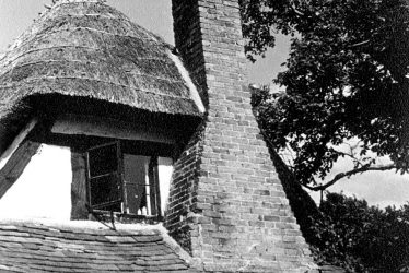 Welford on Avon.  Lychgate Cottage