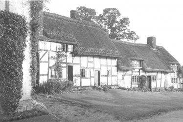Welford on Avon.  Boat Lane