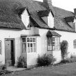 Welford on Avon.  Linga Longa, Avondale & Nutshell Cottages