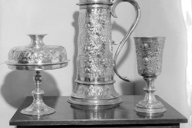 Ladbroke.  Communion Plate