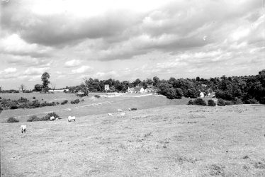 Lighthorne.  Village view