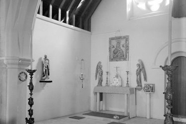 Lillington.  Church interior