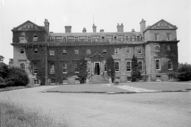 Moreton Morrell.  Moreton Hall Agricultural College