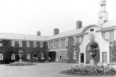 Moreton Morrell.  Moreton Hall stables