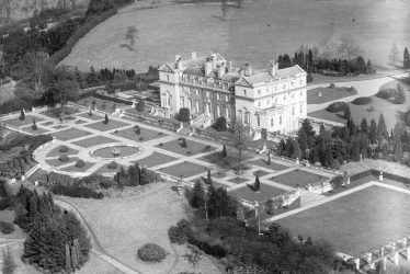 Moreton Morrell.  Moreton Hall