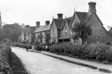 Eathorpe.  Cottages